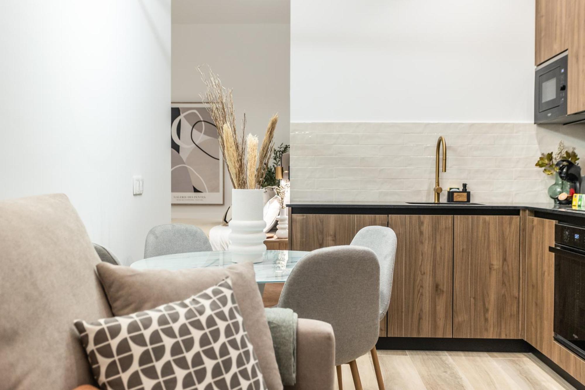 Suite Deluxe Valencia - Aiora Apartments Екстер'єр фото