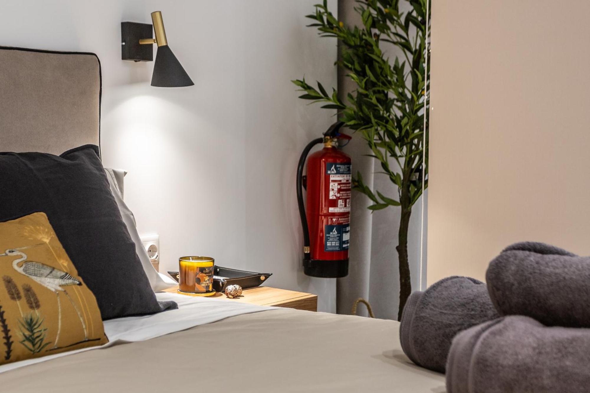 Suite Deluxe Valencia - Aiora Apartments Екстер'єр фото
